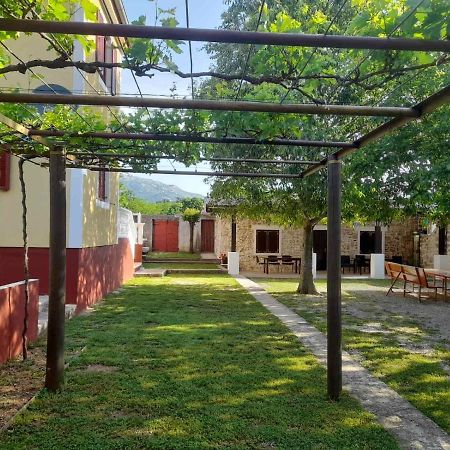 Kuca Za Odmor Dolovi Hotel Golubic  Buitenkant foto