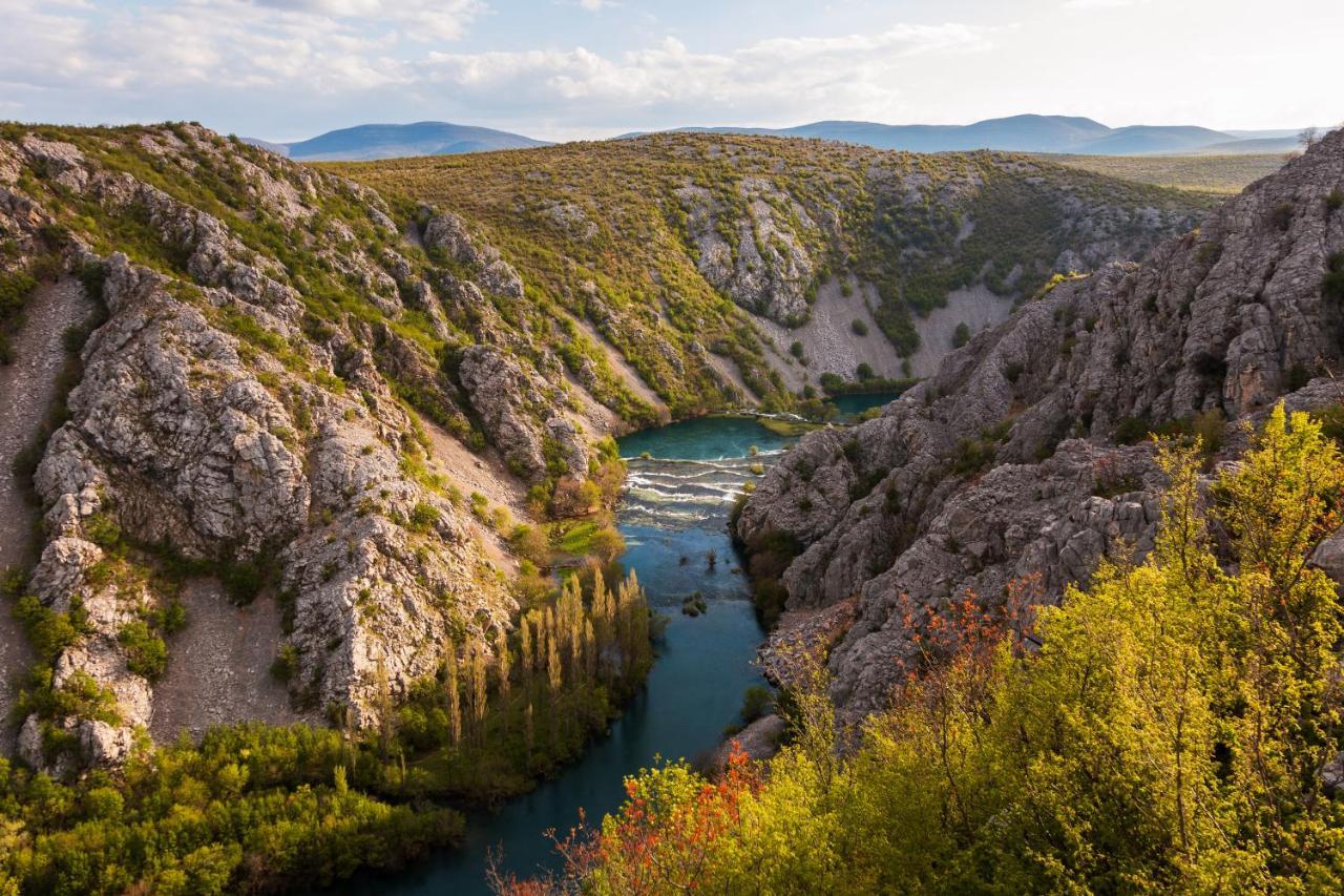 Kuca Za Odmor Dolovi Hotel Golubic  Buitenkant foto
