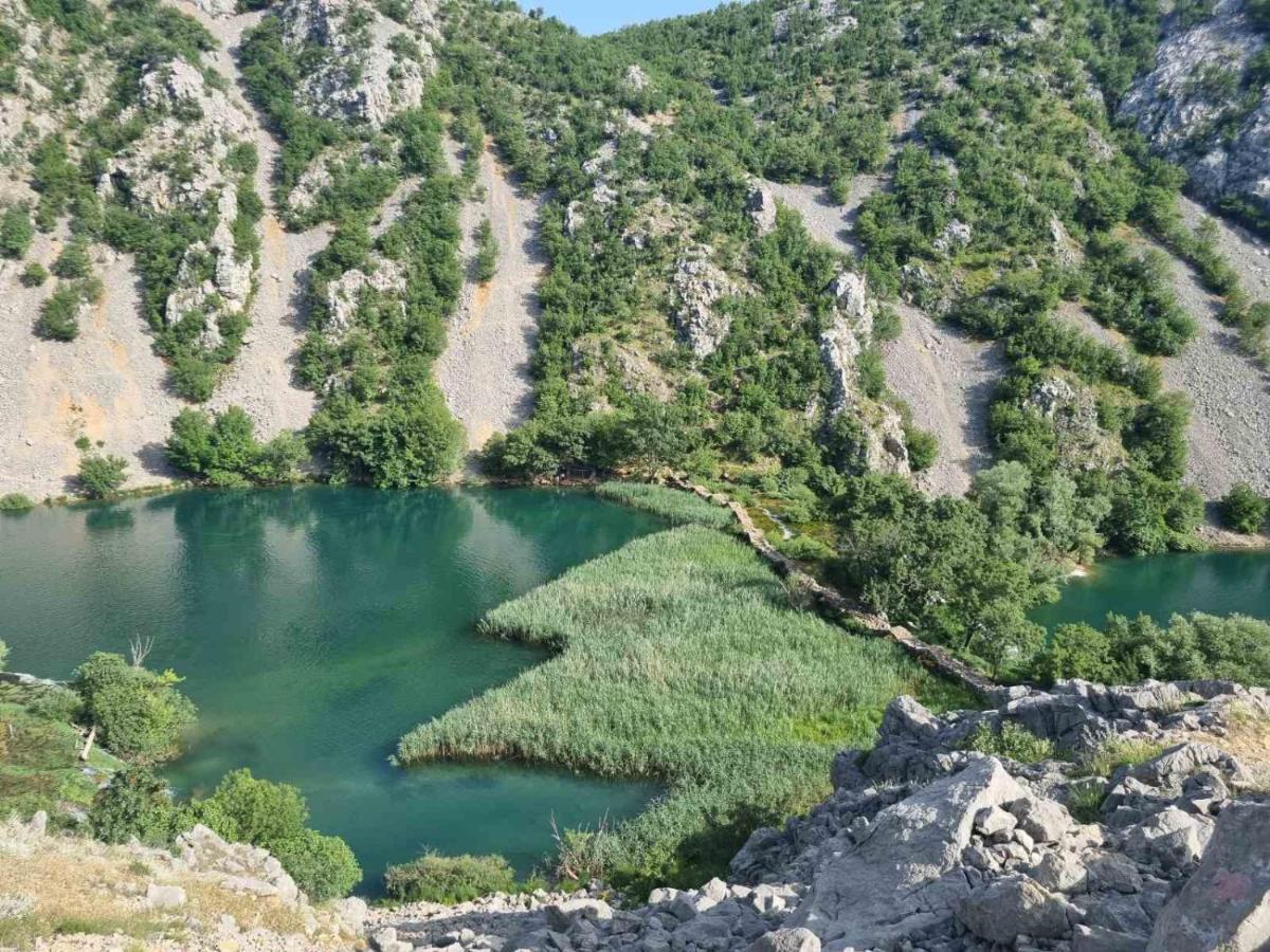 Kuca Za Odmor Dolovi Hotel Golubic  Buitenkant foto