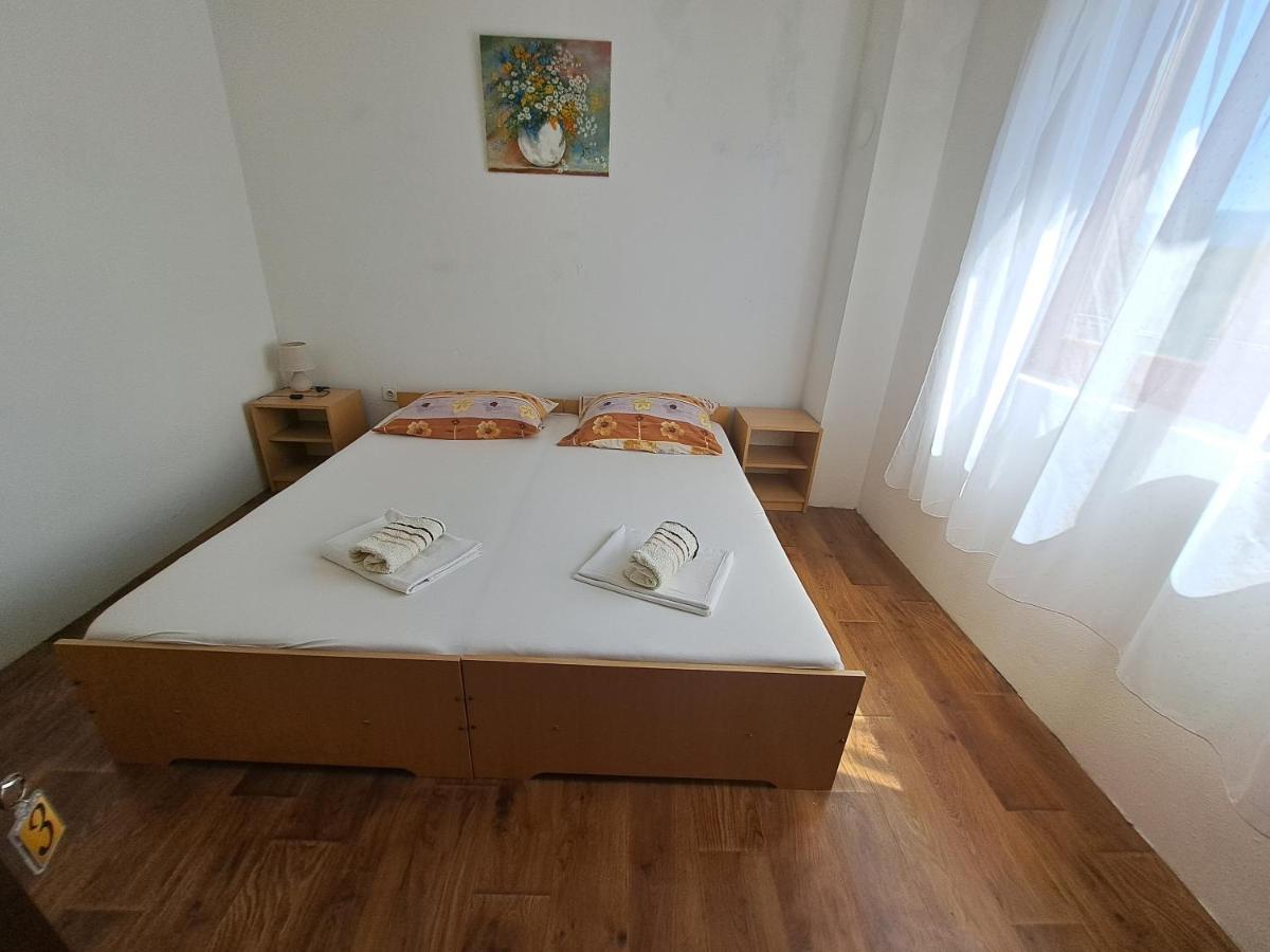Kuca Za Odmor Dolovi Hotel Golubic  Buitenkant foto